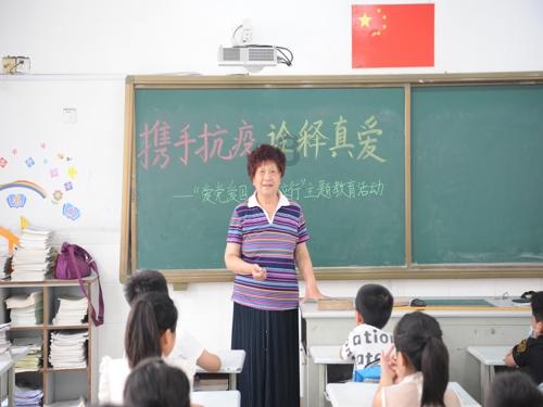 感情本就是喜怒交杂的，分手后只想到坏处的女生，值得谈恋爱吗？游戏画面